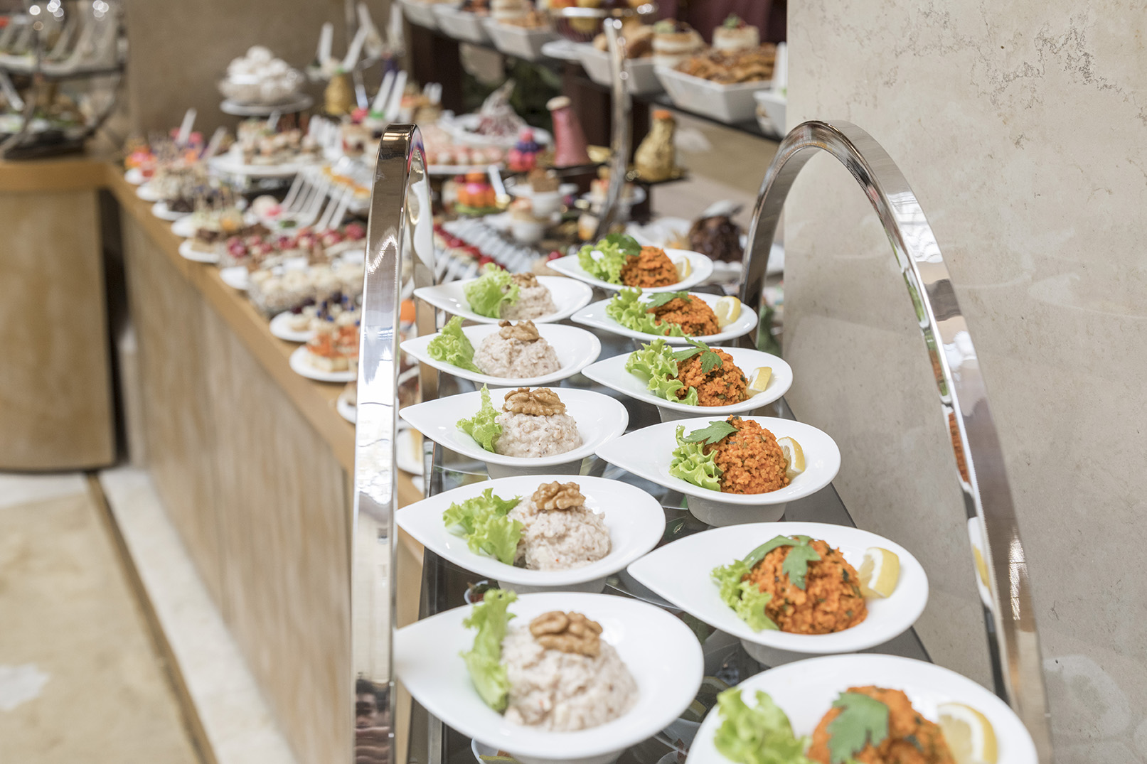 Cay Saati Zorlu Grand Hotel